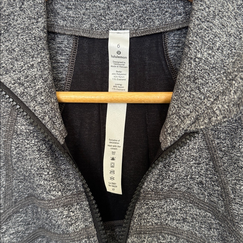 Lululemon | Define Jacket - Picture 2 of 4